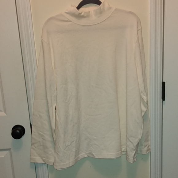 croft & barrow Tops - Long sleeve cream turtle neck